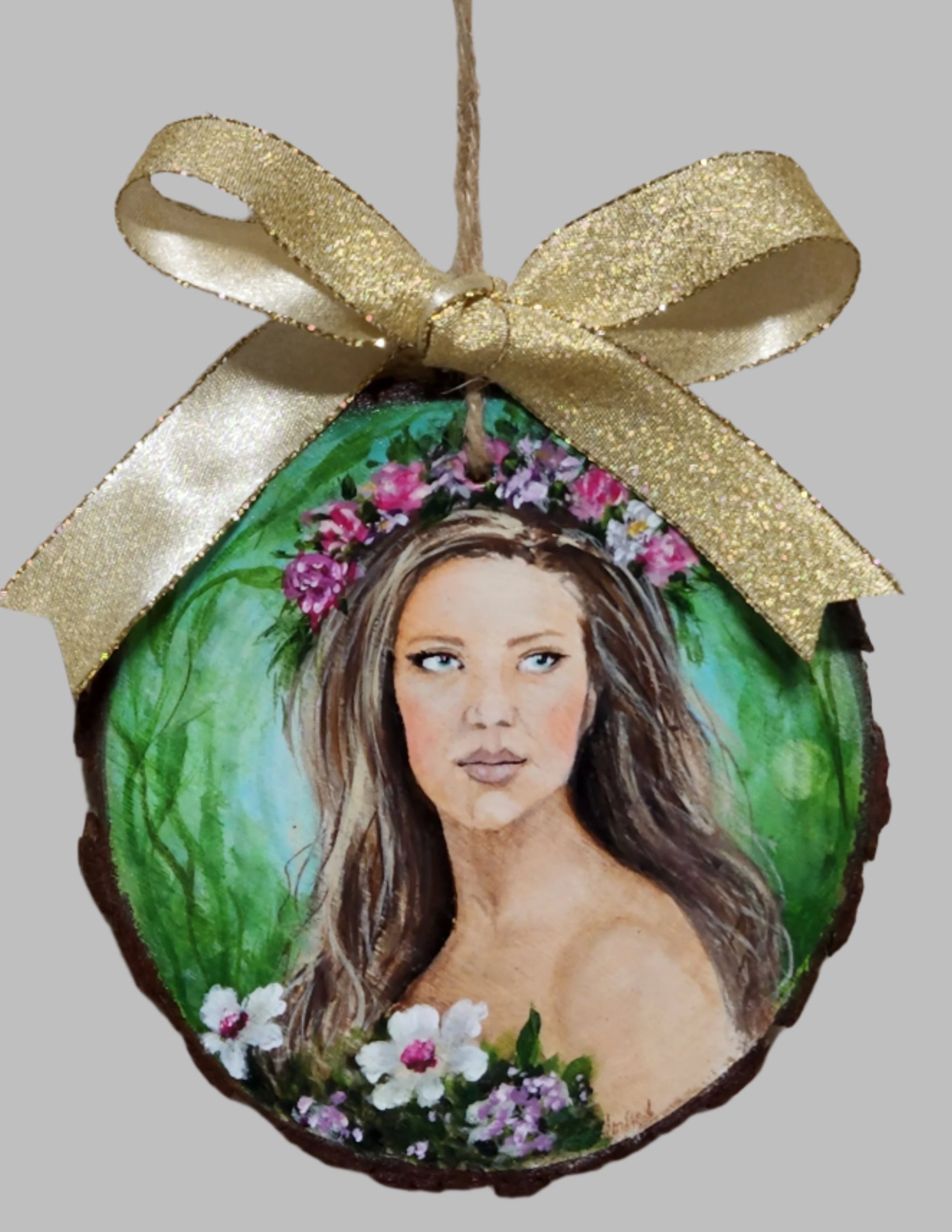 Human Portraits on Ornaments